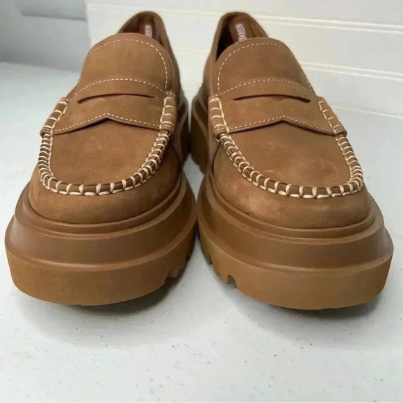 G.H. Bass Platform Lug Nubuck Suede Penny Loafers Sz 8 Camel - Picture 9 of 12